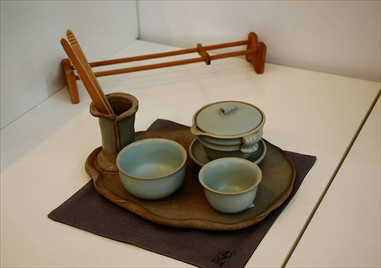 現代古樸茶具 品出優雅格調