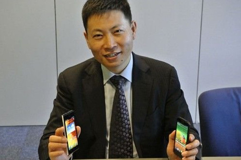 華為手機余承東：轉變思維主動接觸消費者