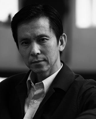 畫家何家英：尋求東西方文化的契合點