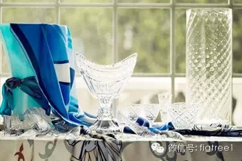 裝扮的藝術：當絲巾遇上家居，意想不到的驚喜！
